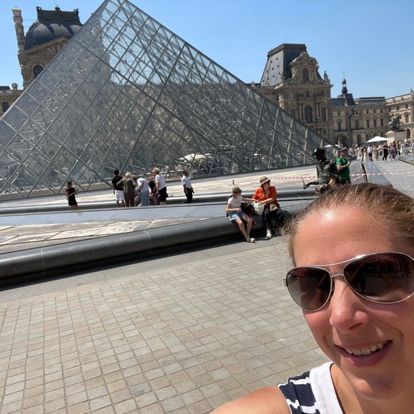 Meet your Posher, Claire - Picture 8 of 16